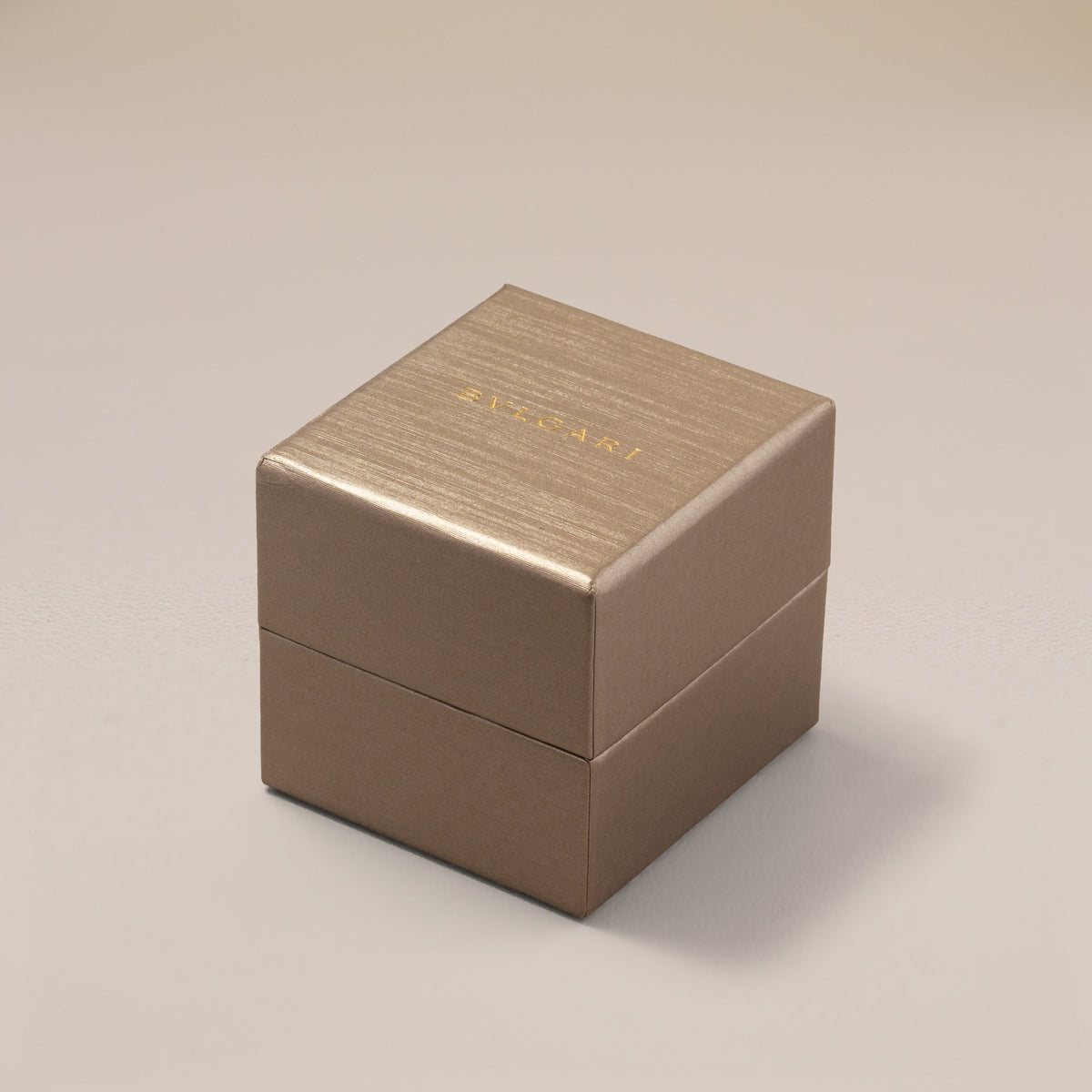 Bulgari 18K White Gold B.zero1 Ring, Size 60 — original outer box