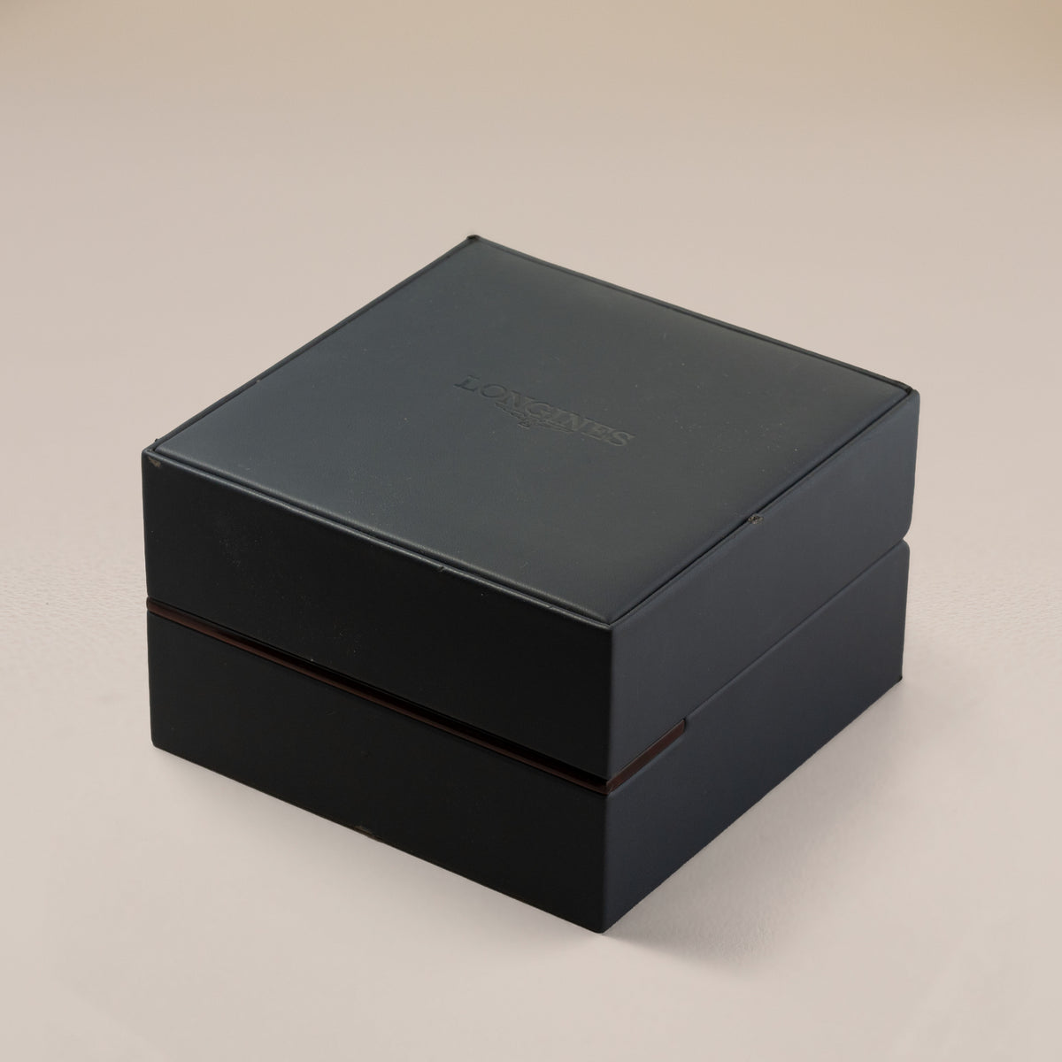 Longines Conquest Quartz L3.659.4, Black Dial — original presentation box