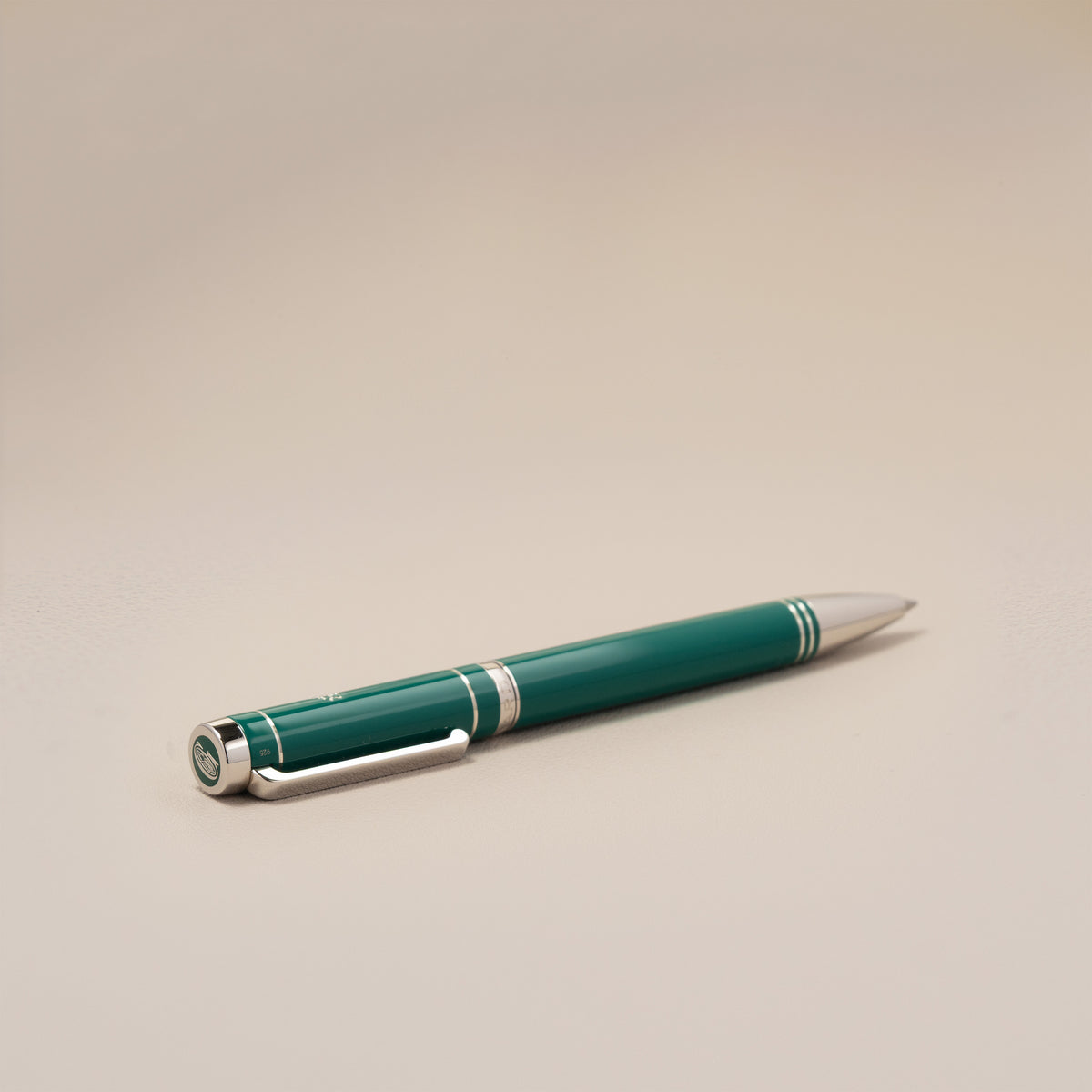 Goyard Rollerball Travel Pen, Green — detail