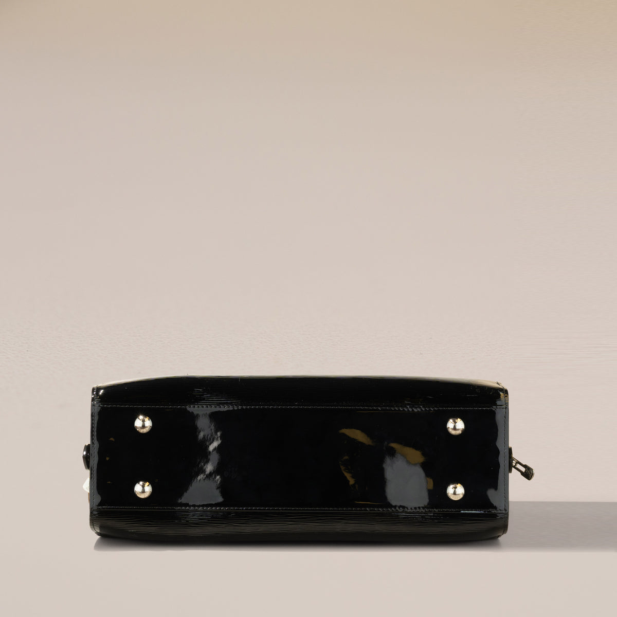 Louis Vuitton Pont-Neuf GM, Black Epi Electric — base