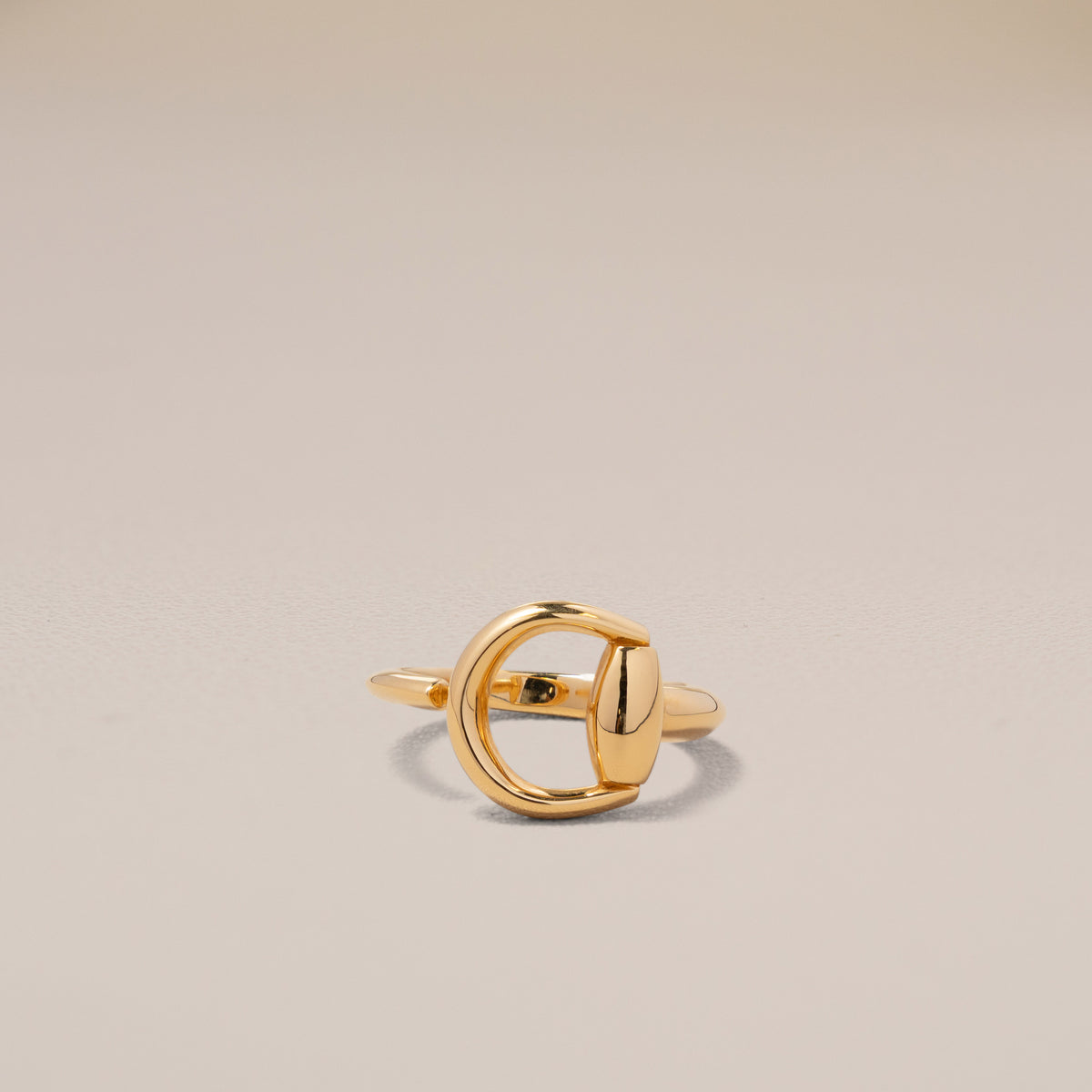 Gucci 18K Yellow Gold Horsebit Ring, Size 7¼