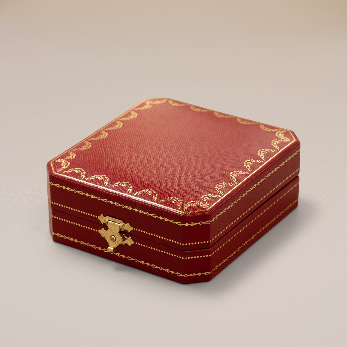 Cartier Oval Lighter, Palladium and Crocodile-Pattern Leather — original box