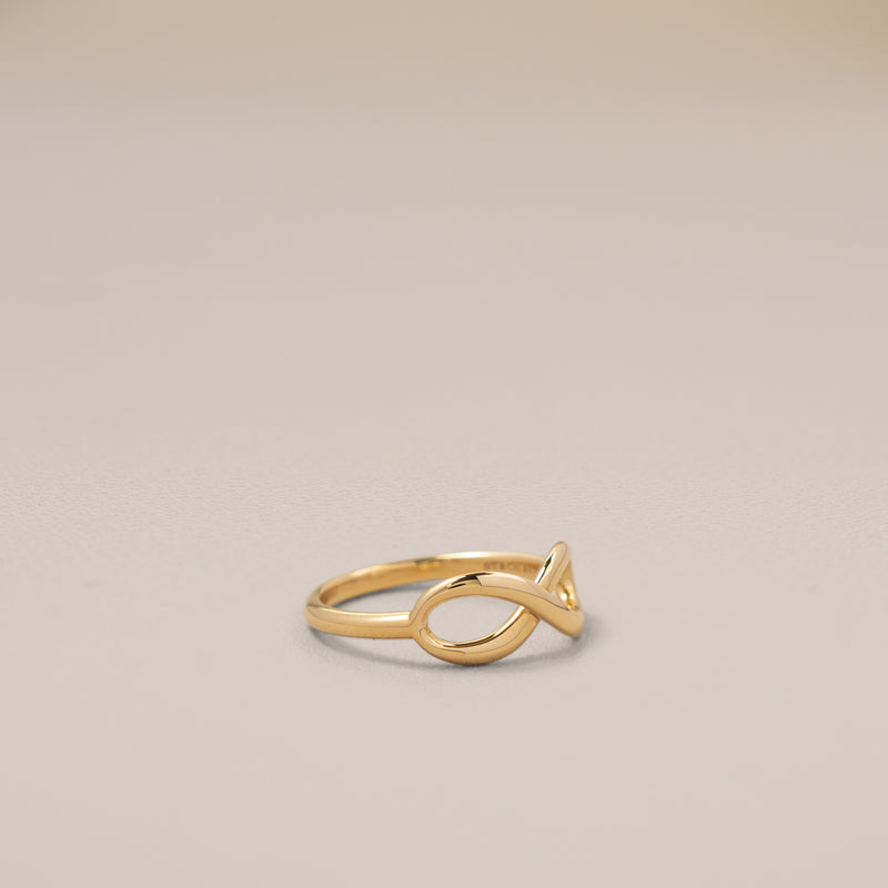 Tiffany & Co. 18K Yellow Gold Infinity Ring, Size 8