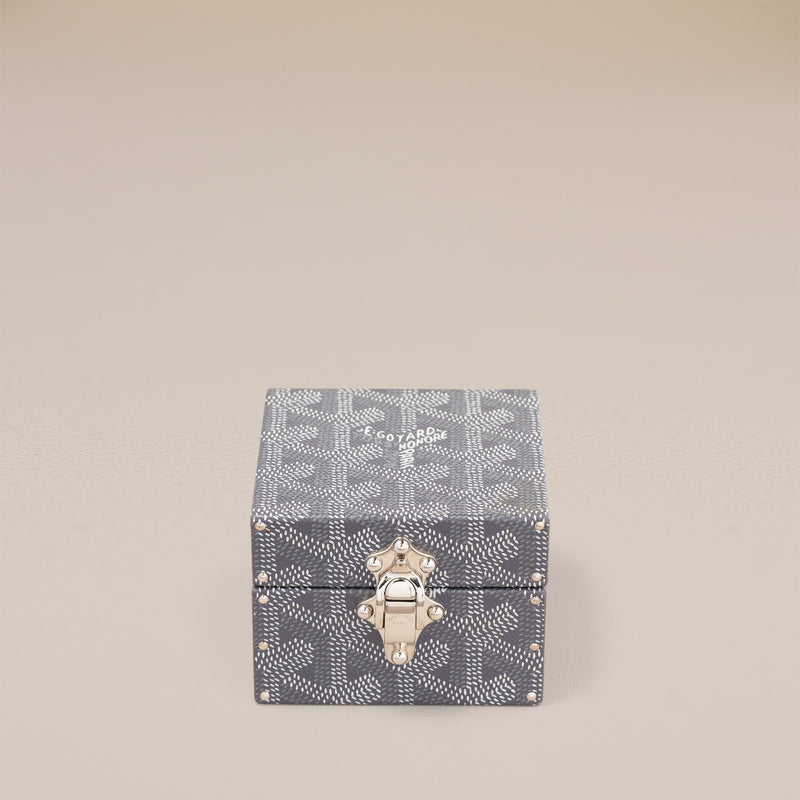 Goyard Régence Trunk, Grey