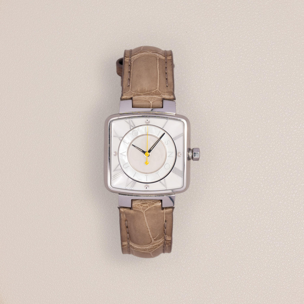 Louis Vuitton Speedy Watch Q221C, Mother-of-Pearl Dial