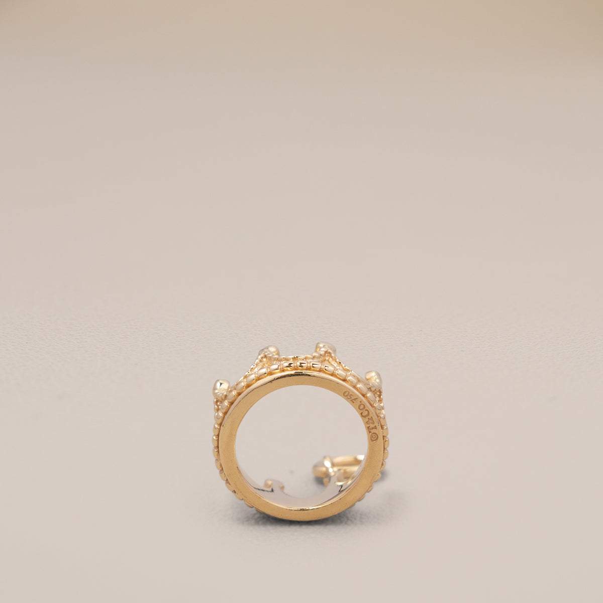 Tiffany & Co. 18K Yellow Gold Crown Charm — detail