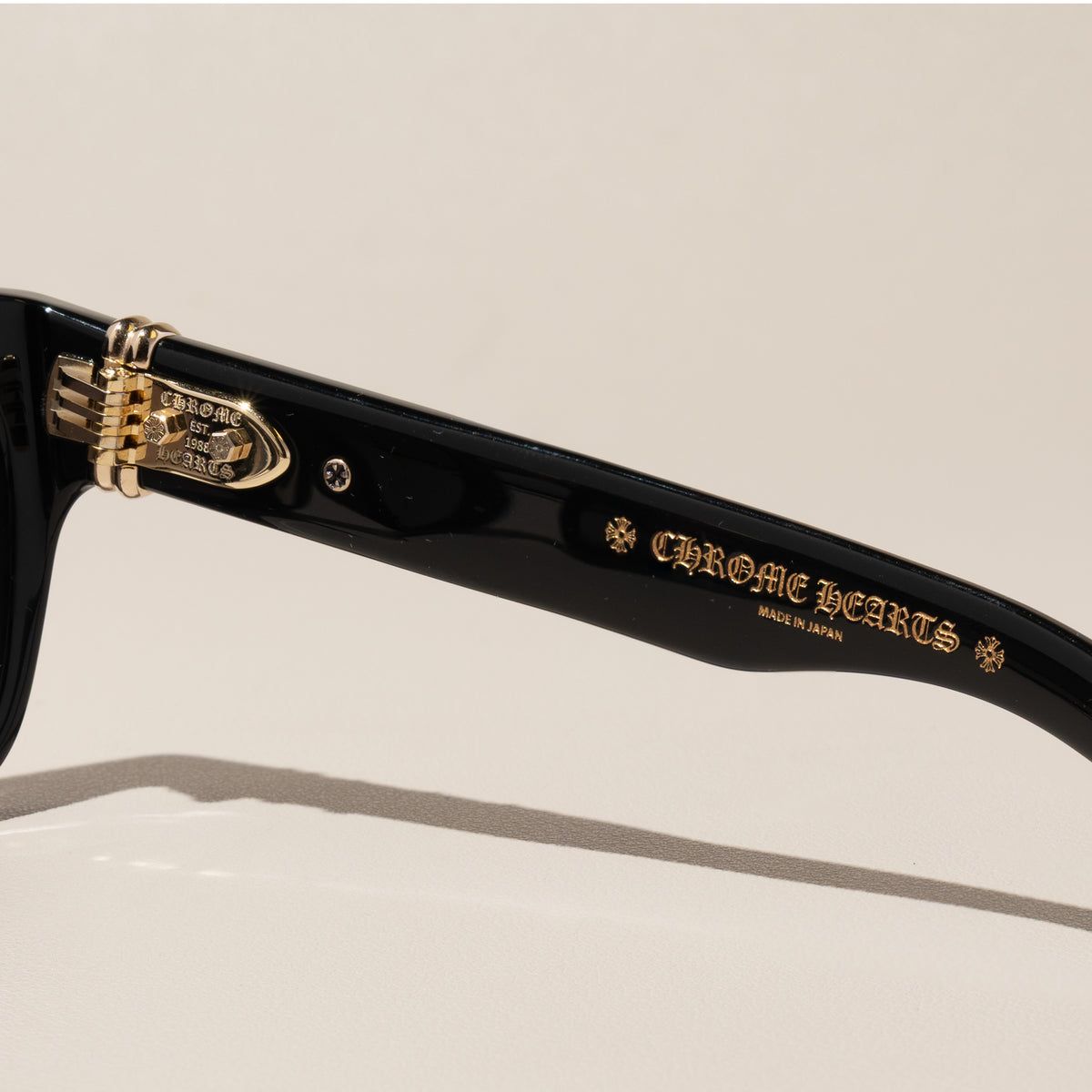 Chrome Hearts Sluss Bussin II Sunglasses, Black, 18k Gold-Plated — hinge