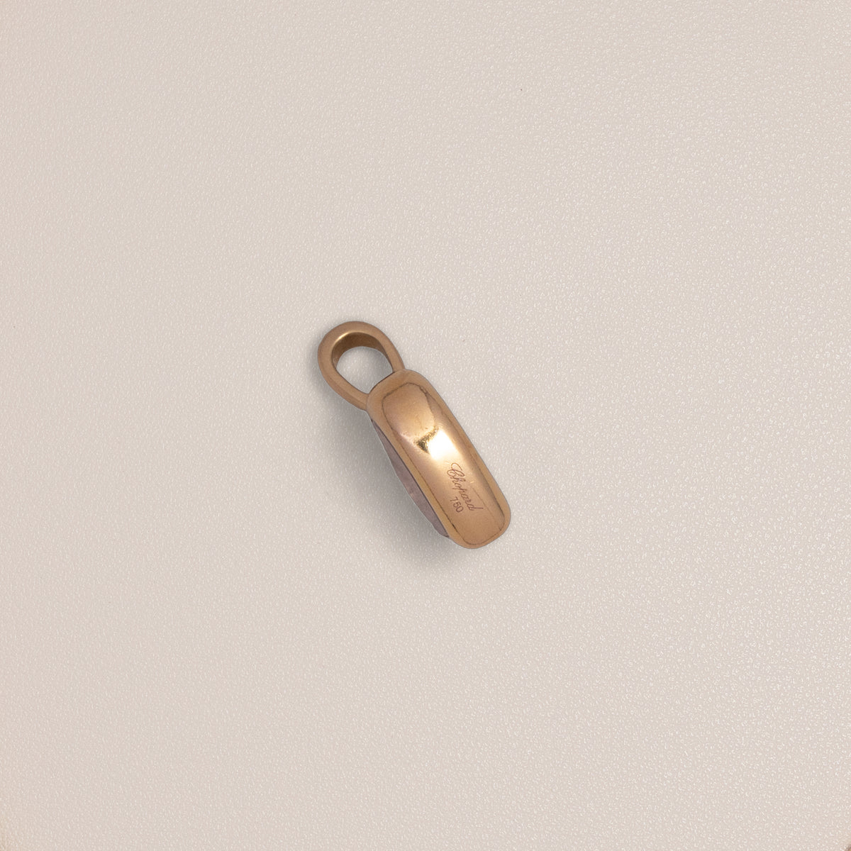Chopard 18K Rose Gold Happy Diamonds Pendant — detail